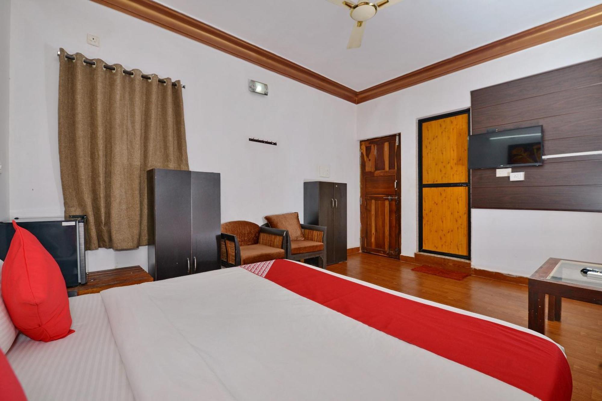 Collection O Retreat Morjim Resort Exteriér fotografie