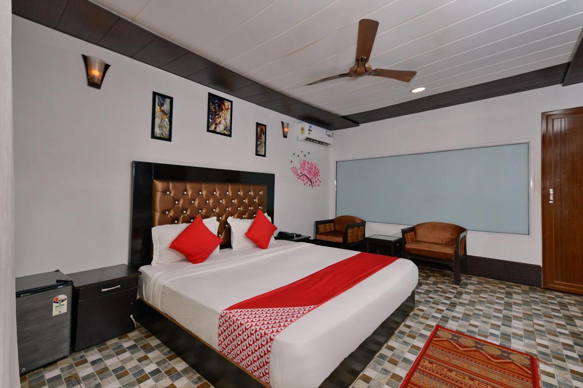 Collection O Retreat Morjim Resort Exteriér fotografie