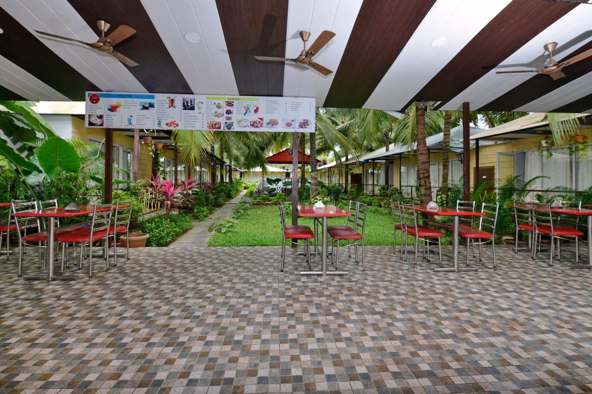 Collection O Retreat Morjim Resort Exteriér fotografie