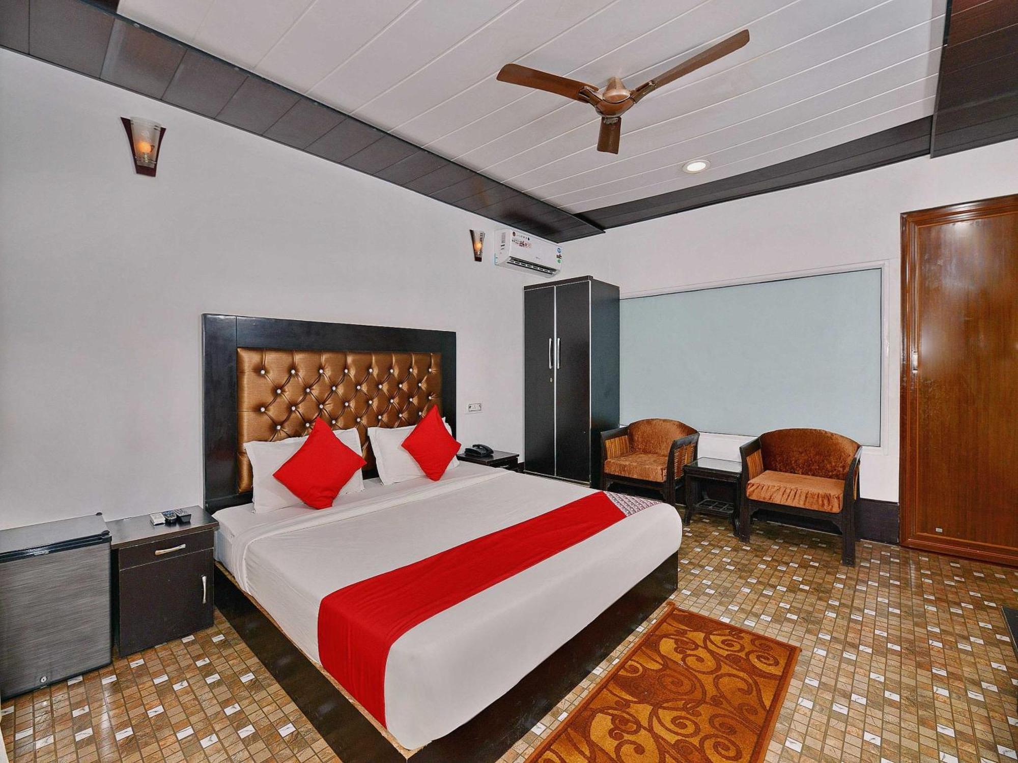 Collection O Retreat Morjim Resort Exteriér fotografie